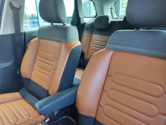 Citroën C3 Aircross 1.2 PureTech S&S Shine 2018 Benzine 17