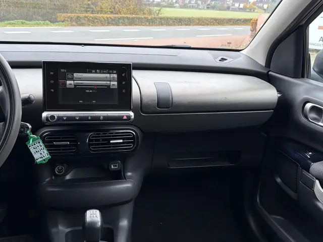 Citroën C4 Cactus 1.2 VTi Business 2014 Benzine 23