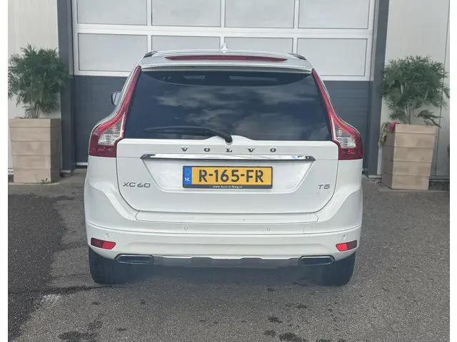 Volvo XC60 2.0 T5 FWD Ocean Race 2014 Benzine 5