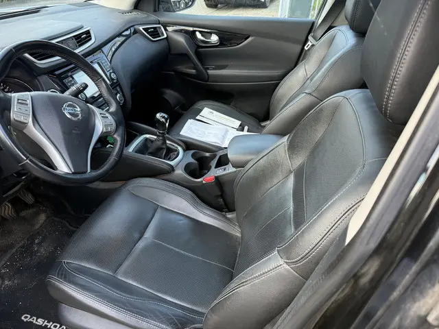 Nissan QASHQAI 1.2 Tekna 2014 Benzine 24