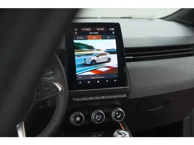 Renault Clio TCe 90 GPF techno 2025 Benzine 63