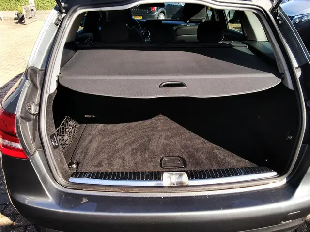 Mercedes-Benz C-Klasse 180 station 2016 Benzine 16