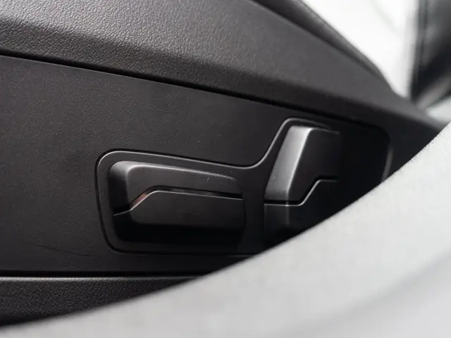 BMW 1 Serie 120 2025 Benzine 31