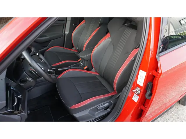 Škoda Kamiq 1.0 TSI 116pk DSG Monte Carlo 2021 Benzine 9