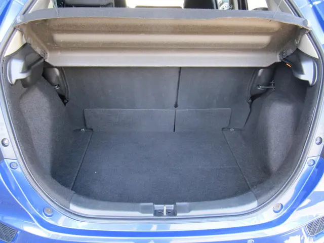 Honda Jazz 1.3 i-VTEC Elegance *TREKHAAK* 2015 Benzine 17