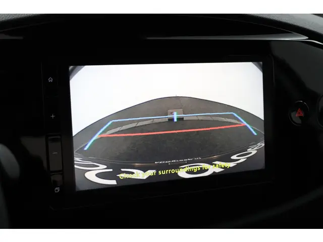 Toyota Aygo X Hybrid 115 play 2026 Hybride Benzine 9