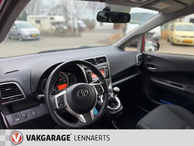 Toyota Verso-S 1.3 VVT-i Dynamic 2015 Benzine 5