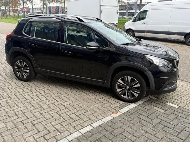 Peugeot 2008 1.2 PureTech Allure 2017 Benzine 22