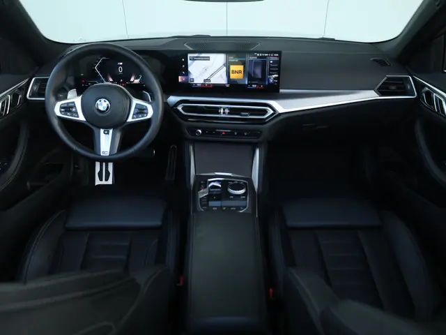 BMW 4 Serie Cabrio 420i High Executive 2024 Benzine 33