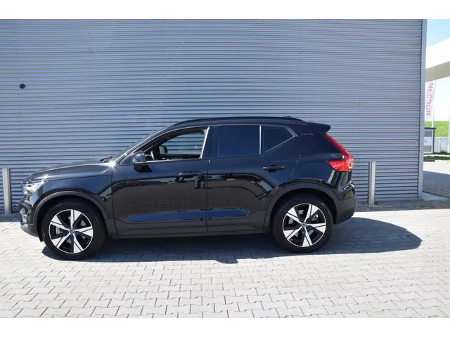 Volvo XC40 Recharge P8 AWD R-Design 2020 Elektrisch 4