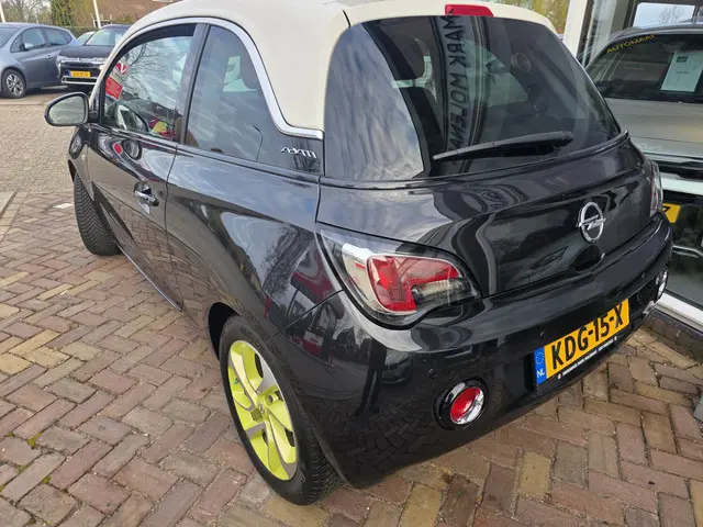Opel ADAM 1.4 Glam,leuke auto! 2014 Benzine 8