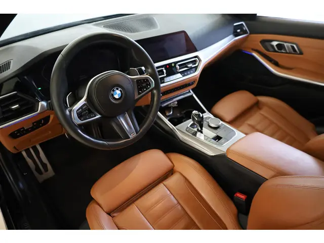 BMW 3 Serie Sedan 320i 2019 Benzine 7
