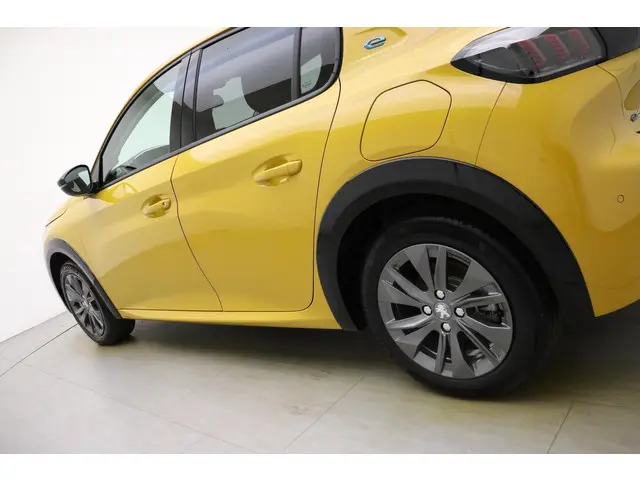 Peugeot e-208 EV Allure Pack 50 kWh 2022 Elektrisch 17