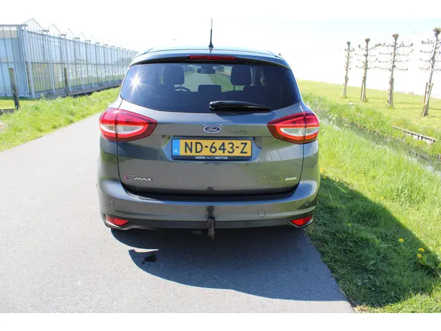 Ford C-MAX 1.0 Titanium 2017 Benzine 6