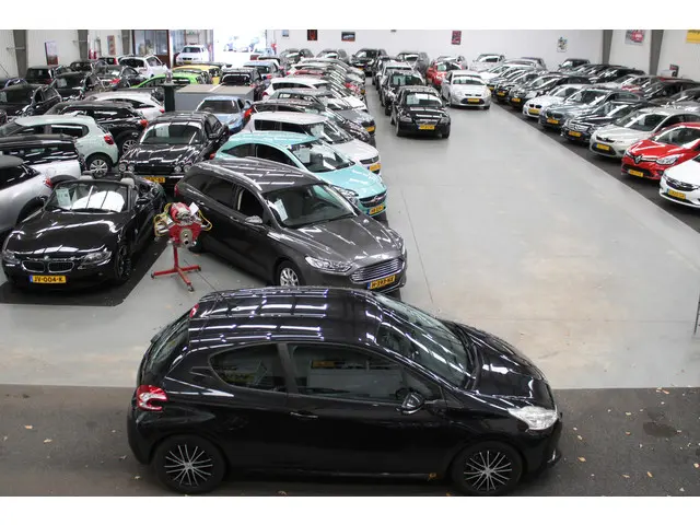 Peugeot 208 1.4 VTi Active 2012 Benzine 26