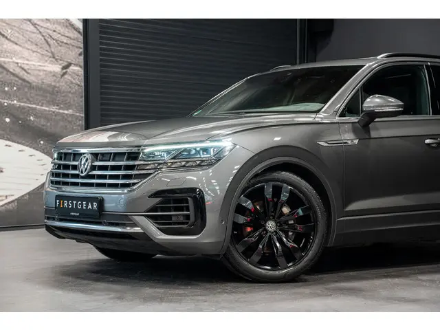 Volkswagen Touareg 3.0 TDI R-Line 2019 Diesel 7