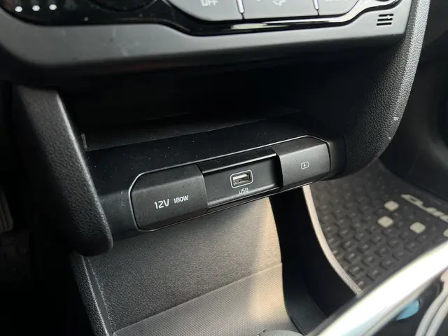 Kia e-Niro DynamicPlusLine 64 kWh 2021 Elektrisch 30