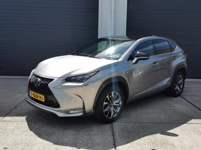 Lexus NX