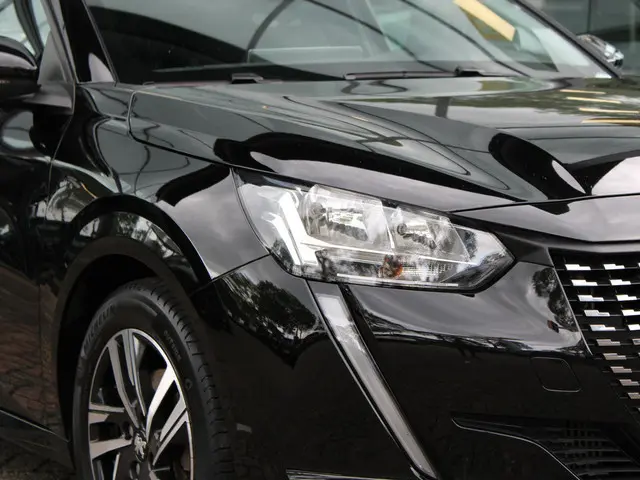Peugeot 208 1.2 PureTech Allure 2020 Benzine 25