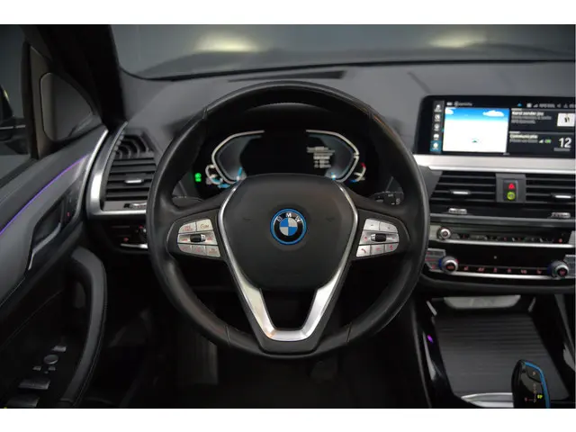 BMW iX3 High Executive 80 kWh 2021 Elektrisch 37