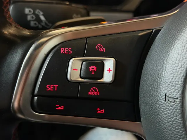 Volkswagen Polo 2.0 TSI GTI|PANO|BOMVOL! 2019 Benzine 29