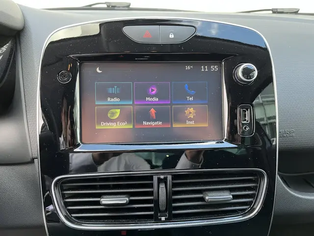 Renault Clio 0.9 TCe Limited 2016 Benzine 35