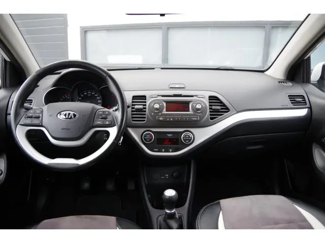 Kia Picanto 1.0 CVVT DynamicLine 2016 Benzine 22