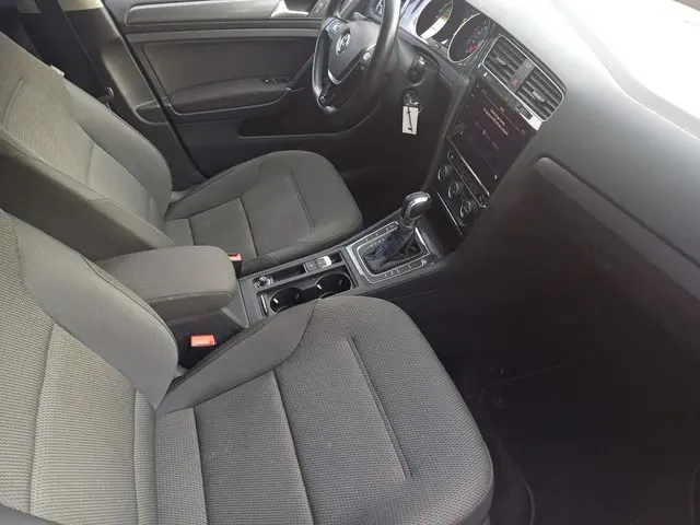Volkswagen e-Golf Automaat 2018 Elektrisch 6