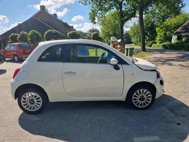 Fiat 500 1.0 Hybrid Dolcevita 2024 Benzine 6
