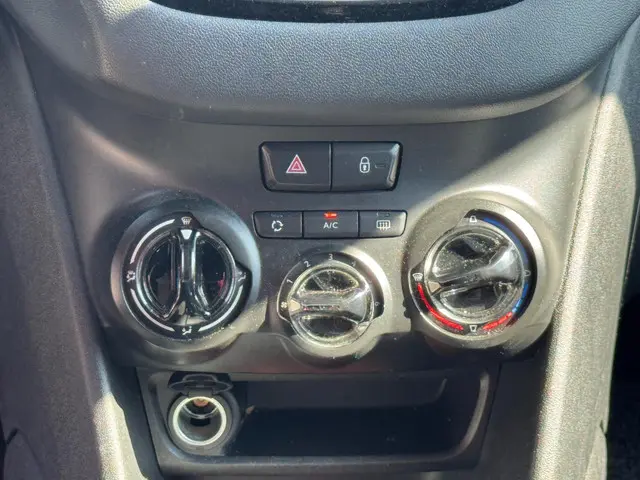 Peugeot 208 1.0 VTi Access / AIRCO / NAP 2014 Benzine 14