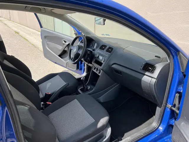 Volkswagen Polo 1.2 Easyline 2012 Benzine 18