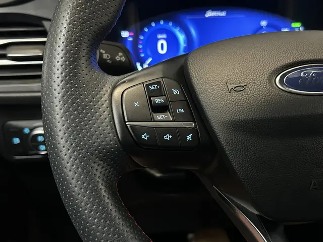 Ford Kuga 2.5 PHEV ST-Line 2021 Hybride Benzine 16