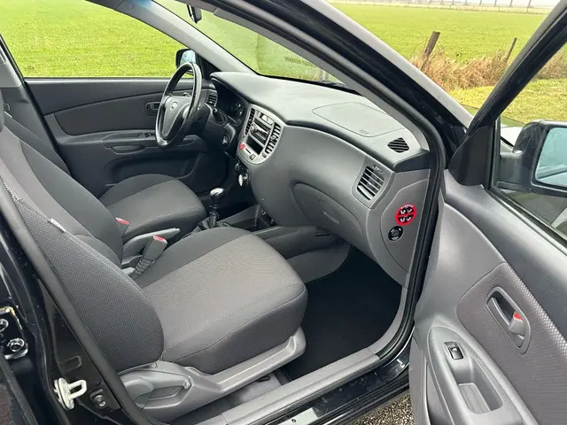 Kia Rio 1.4 X-pect NIEUWE APK | BEURT | AIRCO ! 2008 Benzine 12