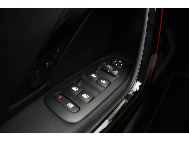 Peugeot 2008 1.2 PureTech GT-line 2018 Benzine 21