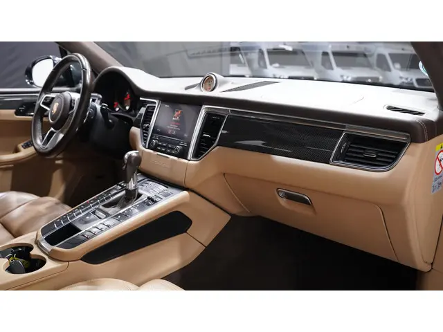 Porsche Macan 3.0 GTS 2016 Benzine 38