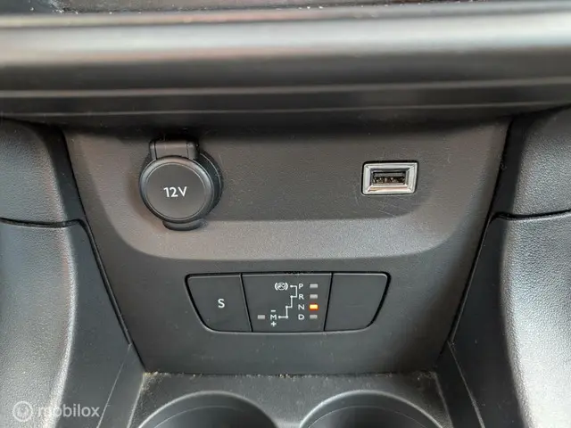 Citroën C3 1.2 PureTech Shine Automaat 2020 Benzine 19
