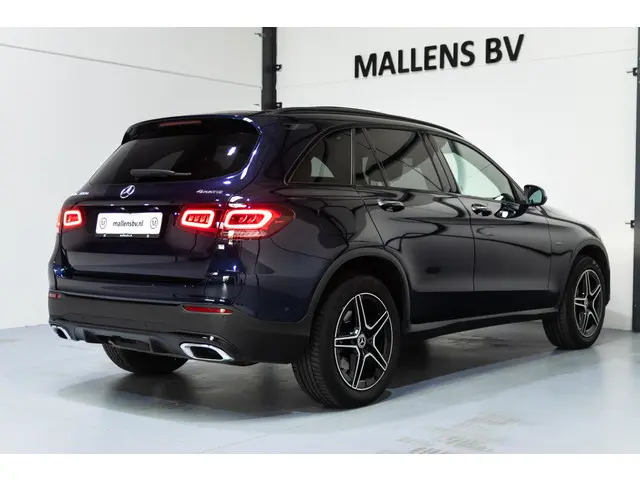 Mercedes-Benz GLC 300e 4MATIC 2021 Hybride Benzine 16