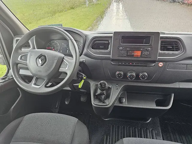 Renault Master 2.3 2023 Diesel 8