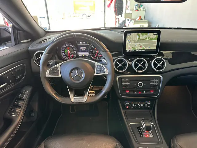 Mercedes-Benz CLA 45 AMG 4MATIC|PANO|MEMORY 2016 Benzine 12
