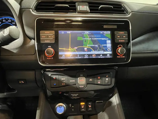 Nissan Leaf 2.ZERO EDITION 40 kWh 2018 Elektrisch 32