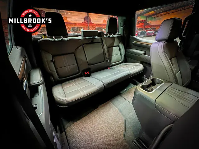 Chevrolet Silverado High Country 6.2 V8, 2024 Benzine 19