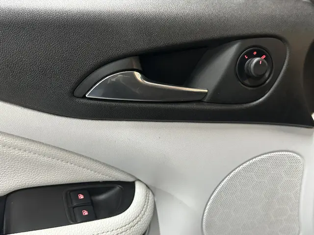 Opel ADAM 1.2 Glam 2014 Benzine 9