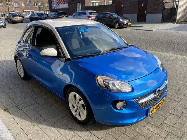 Opel ADAM 1.2 2016 Benzine 8