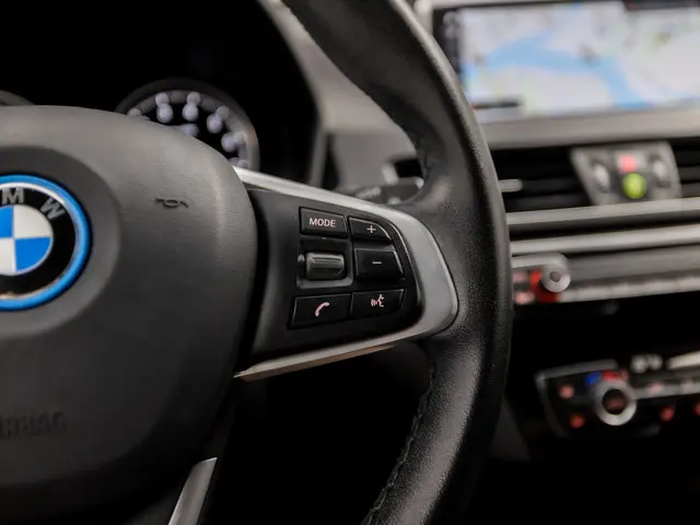 BMW X1 xDrive25e Sportline 2022 Hybride Benzine 19