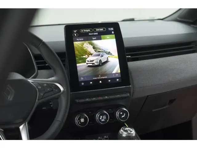 Renault Clio TCe 90 GPF Techno 2025 Benzine 67