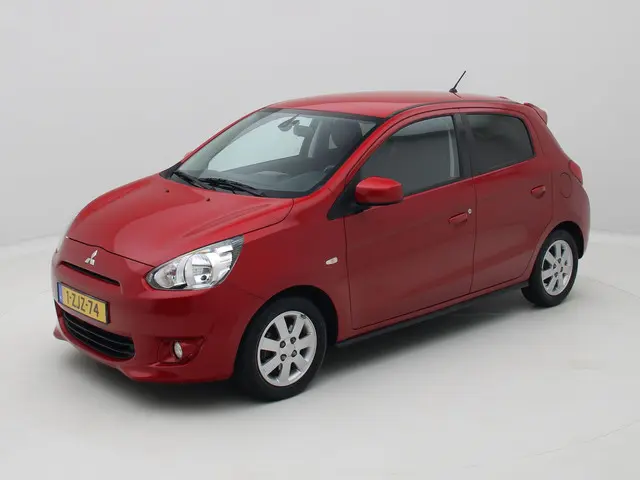 Mitsubishi Space Star 1.0 Bright 2015 Benzine