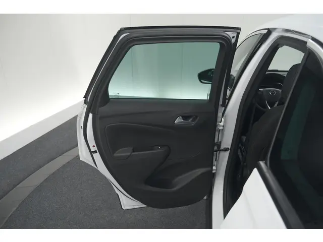 Opel Crossland Turbo 130 AT6 Elegance 2024 Benzine 62
