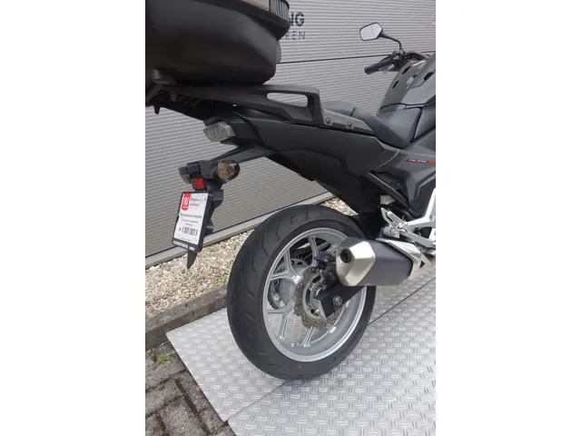 Honda NC 750 X ABS 2016 Benzine 11