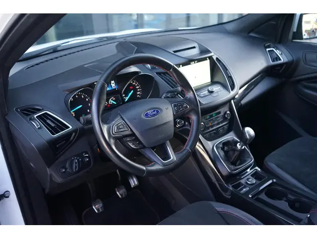 Ford Kuga 1.5 EcoBoost ST Line 2018 Benzine 25