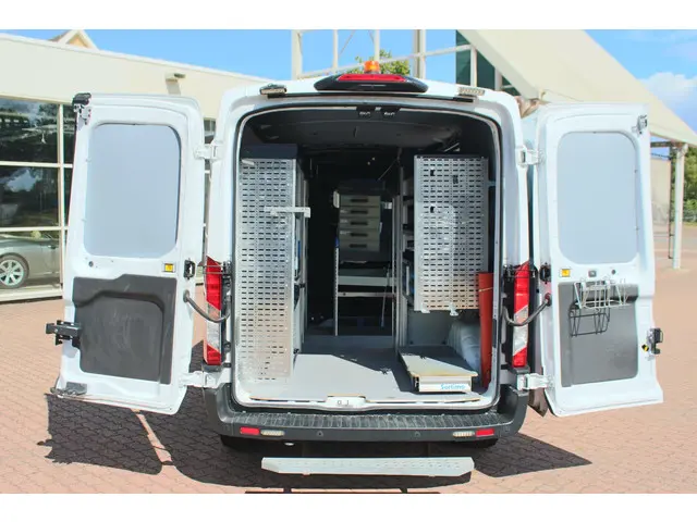 Ford Transit 350 2.0 TDCI L2H2 Trend 2021 Diesel 17
